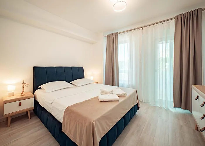 Palace Of Culture & Palas Mall Collection Suites & Studios