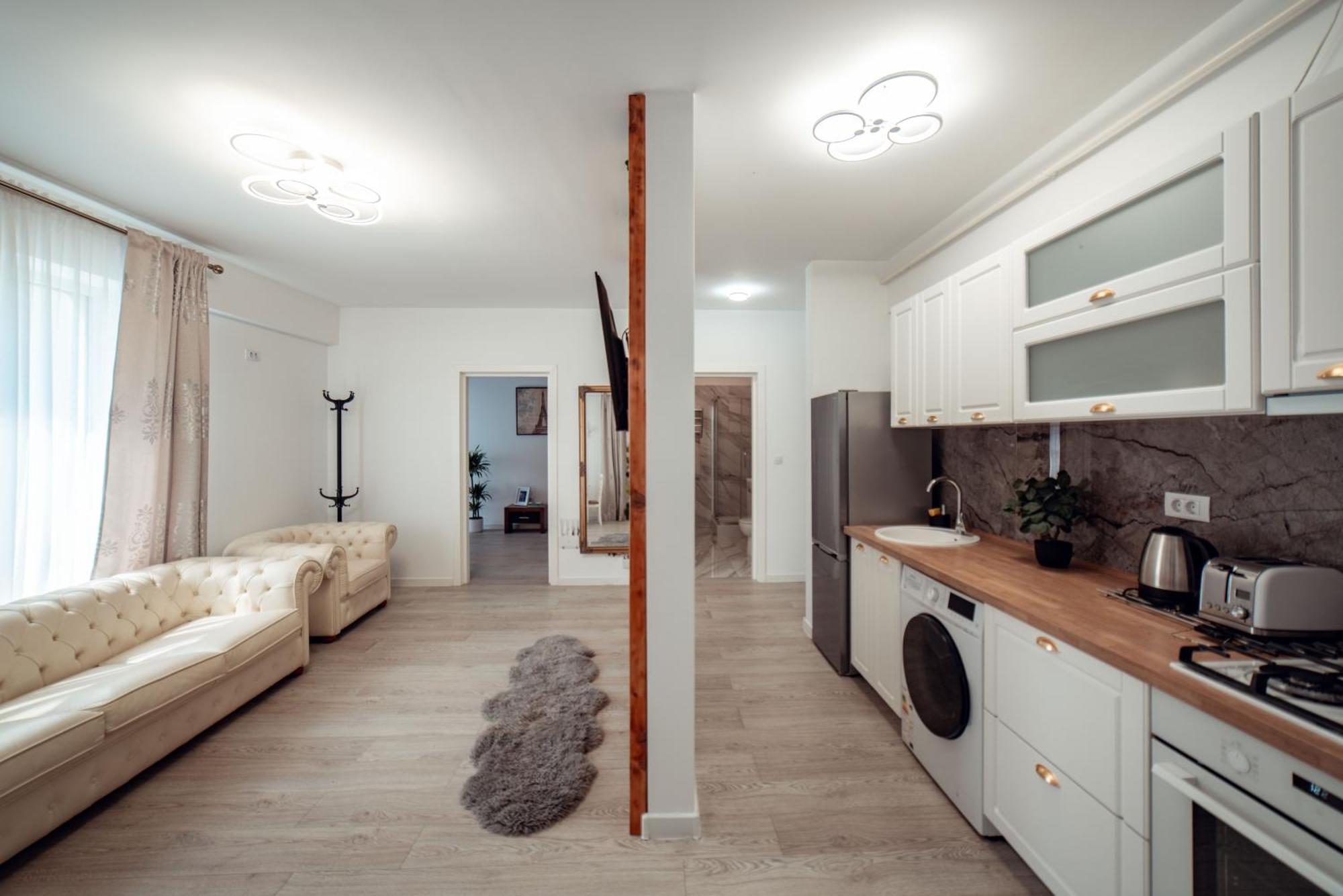 Palace Of Culture & Mall Collection & Appartement